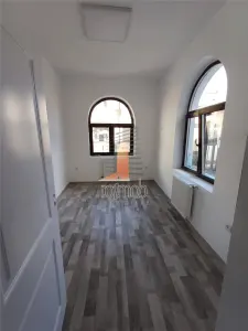 Casa 3 camere, curte individuala, zona Stefan cel Mare - foto 6