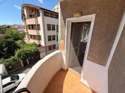 Apartament 2 camere, etajul 2/3, zona Dacia - foto 11