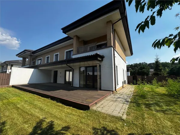 Casă 9 camere București - poza 1