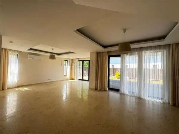 Casă 9 camere București - poza 5