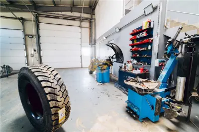 Imobil industrial - service auto complet echipat (Gheorgheni, str. Kossuth Lajos) - foto 20