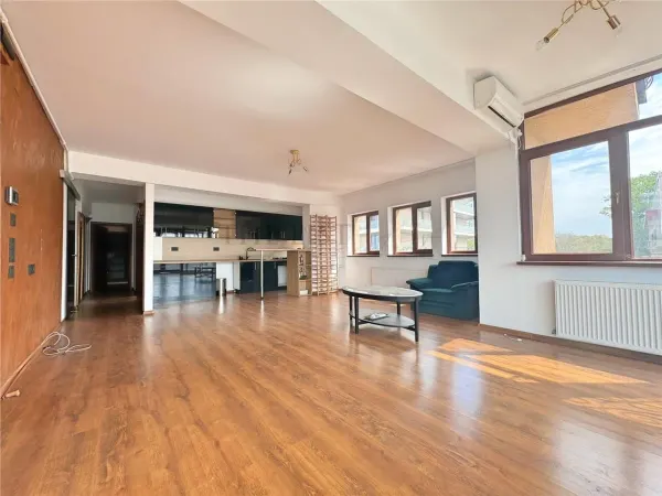 Apartament 3 camere București - poza 1