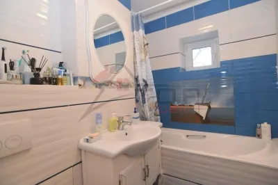 Apartament  cu 3 CD, modelul cu 2 bai - Pacurari - OMV - foto 7