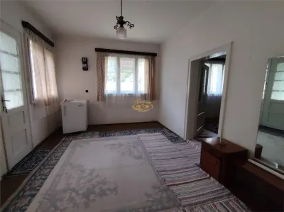 Casa de locuit (Tulghes, str. Principala) - foto 3