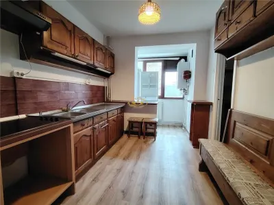 Apartament cu 2 camere (Odorheiu Secuiesc, str. Victoriei nr. 26) - foto 2