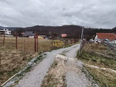 Teren intravilan in Sovata (str. Turturelelor) - foto 6