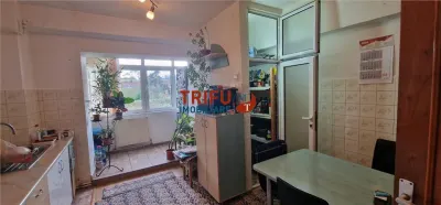 Apartament 4 camere de vanzare zona Centru - foto 7
