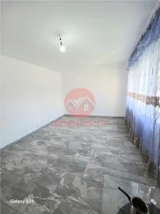 Apartament 2 Camere, Decomandat, Navodari - foto 1