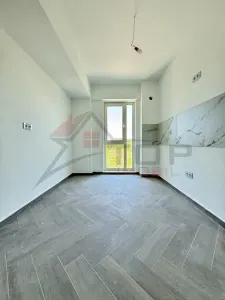 Apartament cu 3 camere decomandat. 2 bai, bloc nou - Copou - foto 2