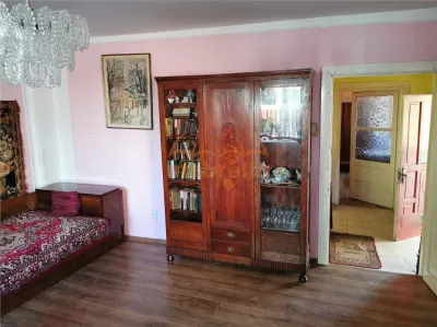 Teren + casa demolabila de vanzare semicentral ! - foto 7