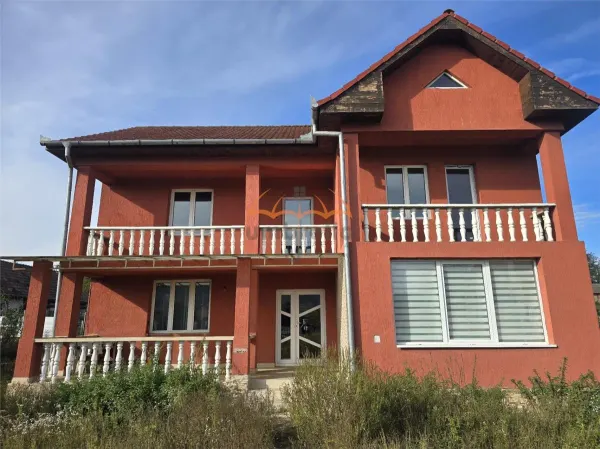 Casă 6 camere Fundatura - poza 3