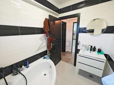 Apartament cu 2 camere, Bucium - Baroque Residence - foto 7