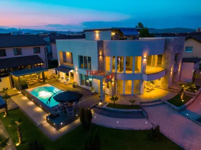 Casa de lux cu 6 camere piscina exterioara jacuzzi in Alba Iulia - foto 1