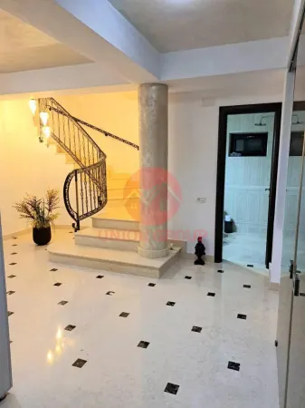 Casă 10 camere Mamaia-Sat - poza 1