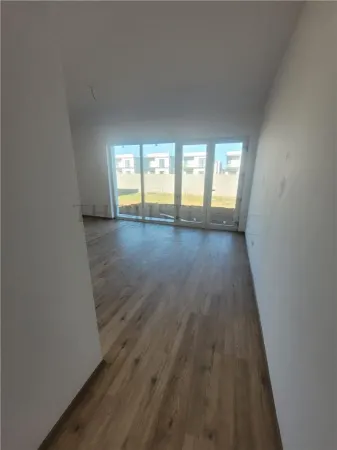 Casă 5 camere Tunari - poza 2