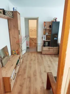 Etaj 1 - Zimbru - Bicaz,  3 camere semidecomandat - foto 2