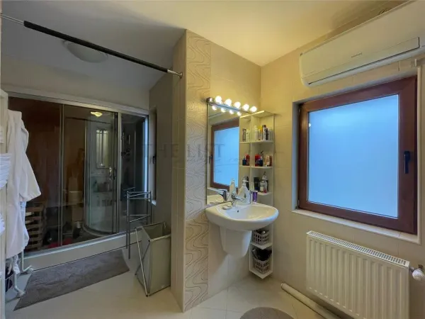 Casă 5 camere București - poza 10