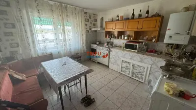 Casa de vanzare cu 2 camere, zona Barabant - foto 4