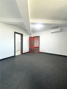 Spatiu Comercial 70 mp, Etaj 3, zona Brotacei - foto 11