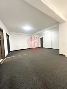 Spatiu Comercial 70 mp, Etaj 3, zona Brotacei - foto 3