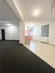 Spatiu Comercial 70 mp, Etaj 3, zona Brotacei - foto 6