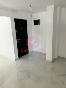 Spatiu Comercial Stradal, cu Vad, Renovat Complet - foto 4
