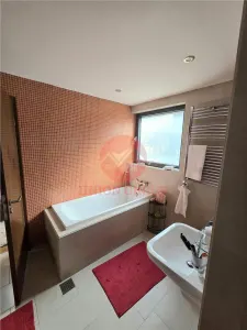 Apartament Superb, pe Malul Marii, zona Faleza Nord - foto 14