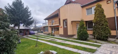 Casa cu 912mp teren 5 camere strada asfaltata - Alba Iulia
