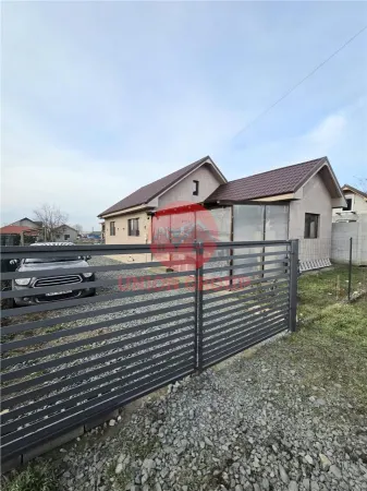 Casă 4 camere Corbu - poza 18