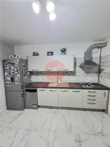 Vila 3 Nivele cu Spatiu Comercial Str. Cuza Voda - foto 4