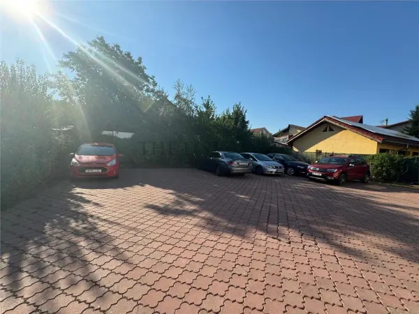 Casă 10 camere București - poza 2
