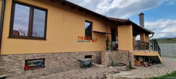 Casă 5 camere Șard - poza 2
