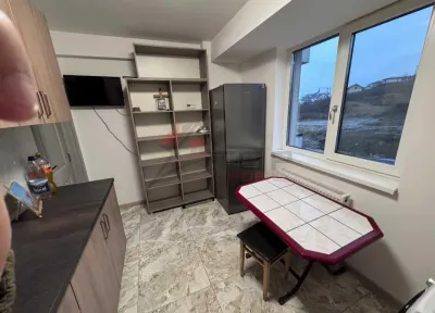 Apartament nou, etaj 1, 1 camera decomadat, liber, Visan - foto 5
