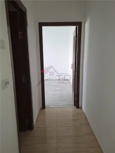 Apartament cu 3 camere Liceul Miron Costin - foto 4