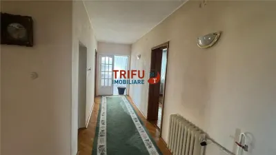 Casa  de vanzare zona ultracentrala ideala pentru transformare in pensiune - foto 10
