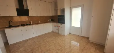 Casă 4 camere cu atelier zona Tolstoi 1200 mp teren - foto 10