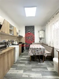 Liniste, Spatiu si Confort - Casa Mobilata si Utilata in Poiana - foto 9