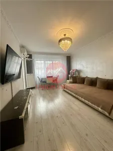Apartamente 3 Camere Decomandat, Etaj 2, Zona KM 5 - foto 3