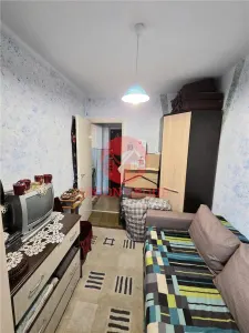 Apartament 3 Camere, Semidecomandat, Zona Piata Amzacea, Etaj 2 - foto 14