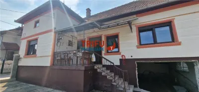 Casa 4 camere de vanzare zona Centru - foto 3