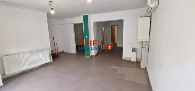 Spatiu de inchiriat zona Cetate - foto 3