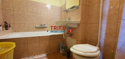 Apartament, 3 camere, 2 balcoane inchise, decomandat - foto 7