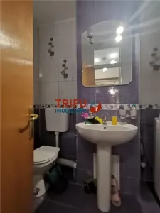 Apartament cu 3 camere de vânzare în zona Centru, Alba Iulia - foto 6