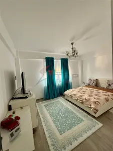 Etaj 2 - Galata Platoul Insorit, apartament cu 2 camere decomandat cu geam la baie si loc de parcare subteran intabulat - Iasi