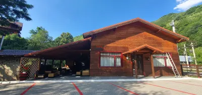 Complex turistic 8 cabane restaurant piscina 30km de Alba - foto 1