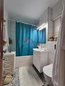 Dacia - Scoala Alexandru Vlahuta , 2 camere model cu geam la baie, etaj intermediar - foto 7