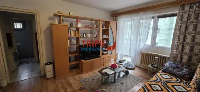 Apartament  de vanzare 3 camere etaj 1 - foto 1