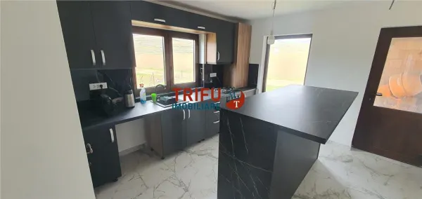 Casă 4 camere Șard - poza 3