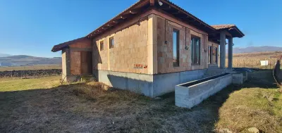 Casa noua semifinisata pe nivel 500 mp teren comuna Ighiu - foto 9
