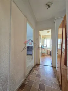 Mircea cel Batran , 2 camere decomandat, etaj intermediar, liber - foto 4